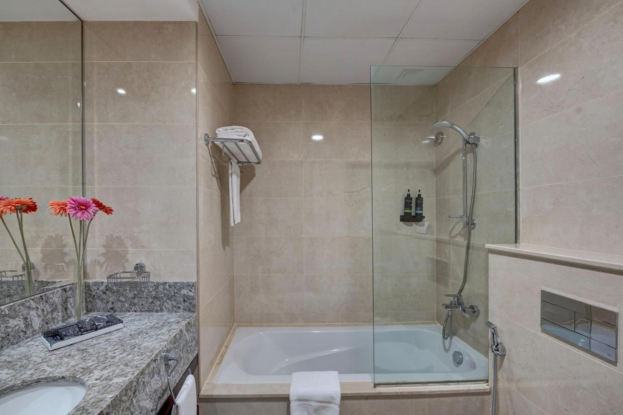 דובאי Suha Park Hotel Apartments, Waterfront Jaddaf חדר תמונה